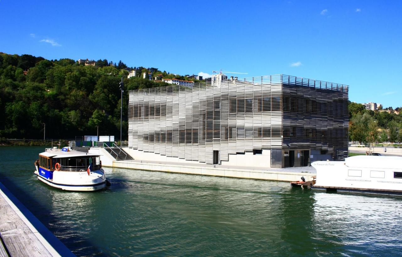 Lyon Confluence - Duplex Au Calme Avec Parking Prive En Option Apartment Bagian luar foto